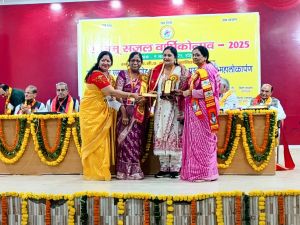  सजल महोत्सव-2025 मथुरा में डॉ. दीक्षा चौबे को सजल-भूषण सम्मान