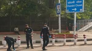 लाल किला के पास विस्फोट से पहले कार के 11 घंटे की यात्रा से संदिग्ध गतिविधि का पता चला