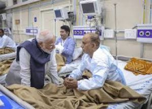 लाल किला विस्फोट: प्रधानमंत्री मोदी ने पीड़ितों से मुलाकात की