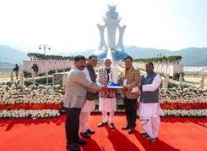 मोदी ने डिब्रूगढ़ में 10,601 करोड़ रुपये के उर्वरक संयंत्र की आधारशिला रखी, 2030 तक शुरू होगी इकाई