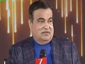  कांग्रेस की धर्मनिरपेक्षता की विचारधारा के कारण भारत 'हिंदू-मुस्लिम समस्याओं' का सामना कर रहा:गडकरी