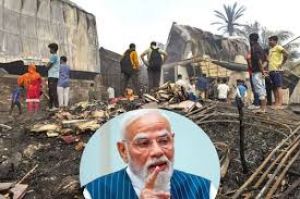 कोलकाता के आनंदपुर में भीषण अग्निकांड में 25 की मौत, पीएम मोदी ने जताया शोक
