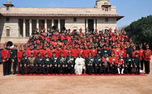 राष्ट्रपति मुर्मु ने गणतंत्र दिवस और बीटिंग रिट्रीट में शामिल सैन्यकर्मियों से की मुलाकात