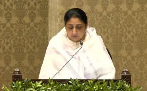 महाराष्ट्र में एनसीपी को मिला नया नेतृत्व, सुनेत्रा पवार बनीं महाराष्ट्र की उपमुख्यमंत्री