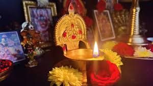  पूजा करते समय इन नियमों का रखें ध्यान, घर आएंगी मां लक्ष्मी