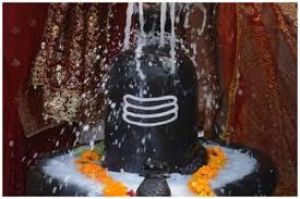  सावन में क्यों करते हैं भोलेनाथ का जलाभिषेक
