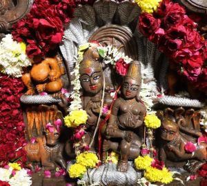 साल में एक बार खुलता है महाकाल के मंदिर के ऊपर बना ये मंदिर, सर्प दोष के जातकों को दर्शन देने आते हैं &lsquo;नागचंद्रेश्वर&rsquo;  