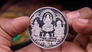 नवरात्रि में इन चीजों की करें खरीदारी, घर में आएगी सुख-समृद्धि