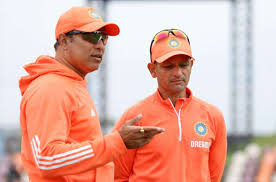 बीसीसीआई ने अंडर-19 विश्व कप जीत पर खिलाड़ियों के साथ कोच कानिटकर और लक्ष्मण की सराहना की बीसीसीआई ने अंडर-19 विश्व कप जीत पर खिलाड़ियों के साथ कोच कानिटकर और लक्ष्मण की सराहना की