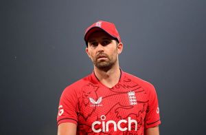 भारत के पास सोच-विचार करने के लिए बहुत कुछ है, हमारे लिए टर्निंग विकेट तय नहीं: वुड