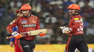 रिकॉर्ड तोड़ स्कोर के साथ सनराइजर्स ने आरसीबी को 25 रन से हराया रिकॉर्ड तोड़ स्कोर के साथ सनराइजर्स ने आरसीबी को 25 रन से हराया