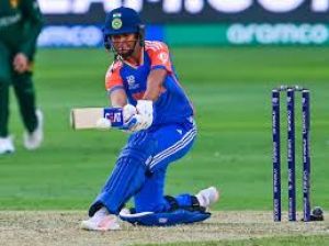 हरमनप्रीत आईसीसी महिला टी20 रैंकिंग में 12वें स्थान पर पहुंचीं हरमनप्रीत आईसीसी महिला टी20 रैंकिंग में 12वें स्थान पर पहुंचीं