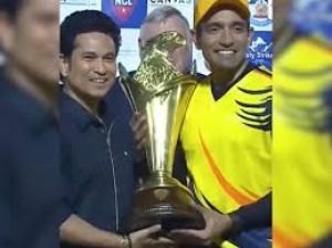 तेंदुलकर की मौजूदगी बनी एनसीएल चैम्पियंस शिकागो क्रिकेट क्लब के लिये यादगार तेंदुलकर की मौजूदगी बनी एनसीएल चैम्पियंस शिकागो क्रिकेट क्लब के लिये यादगार