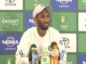  बुमराह की पीठ में ऐंठन, चिकित्सकों की निगरानी में हैं: प्रसिद्ध कृष्णा