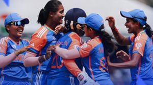 अंडर-19 महिला टी-20 विश्व कप : भारत ने दक्षिण अफ्रीका को हराकर बरकरार रखा खिताब अंडर-19 महिला टी-20 विश्व कप : भारत ने दक्षिण अफ्रीका को हराकर बरकरार रखा खिताब