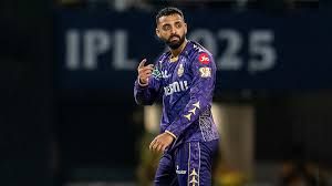 चक्रवर्ती आईसीसी टी20 गेंदबाजों की रैंकिंग में पहली बार शीर्ष पर