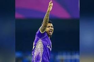 नारायण 600 टी20 विकेट चटकाने वाले पहले क्रिकेटर बने